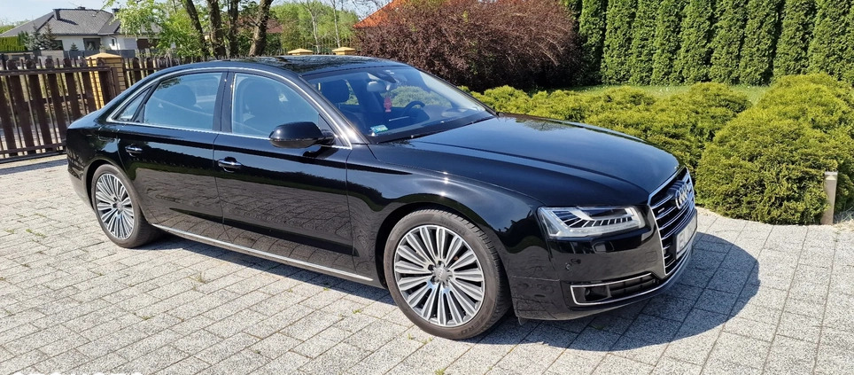 Audi A8 cena 202950 przebieg: 117000, rok produkcji 2016 z Łódź małe 742